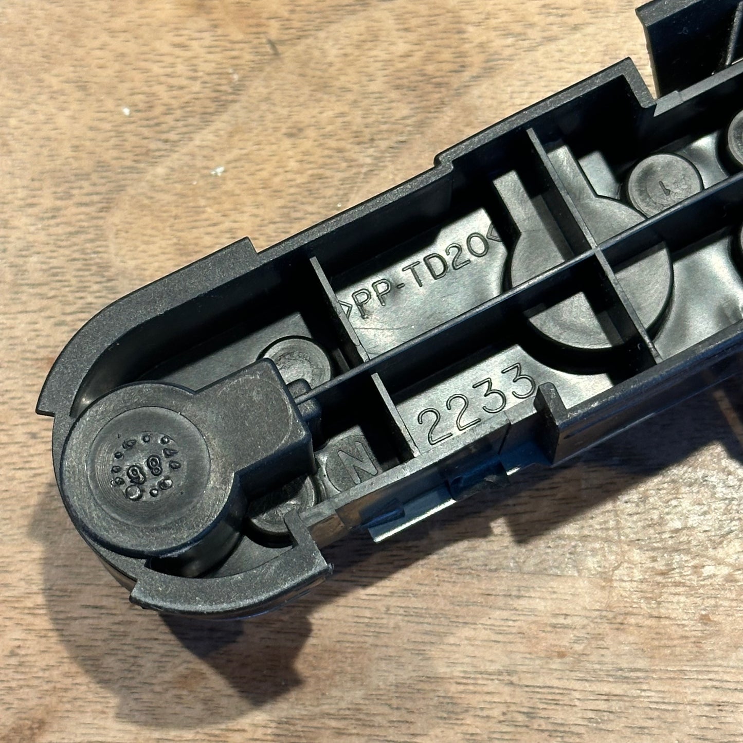 REAR TAIL LIGHT BULB HOLDER