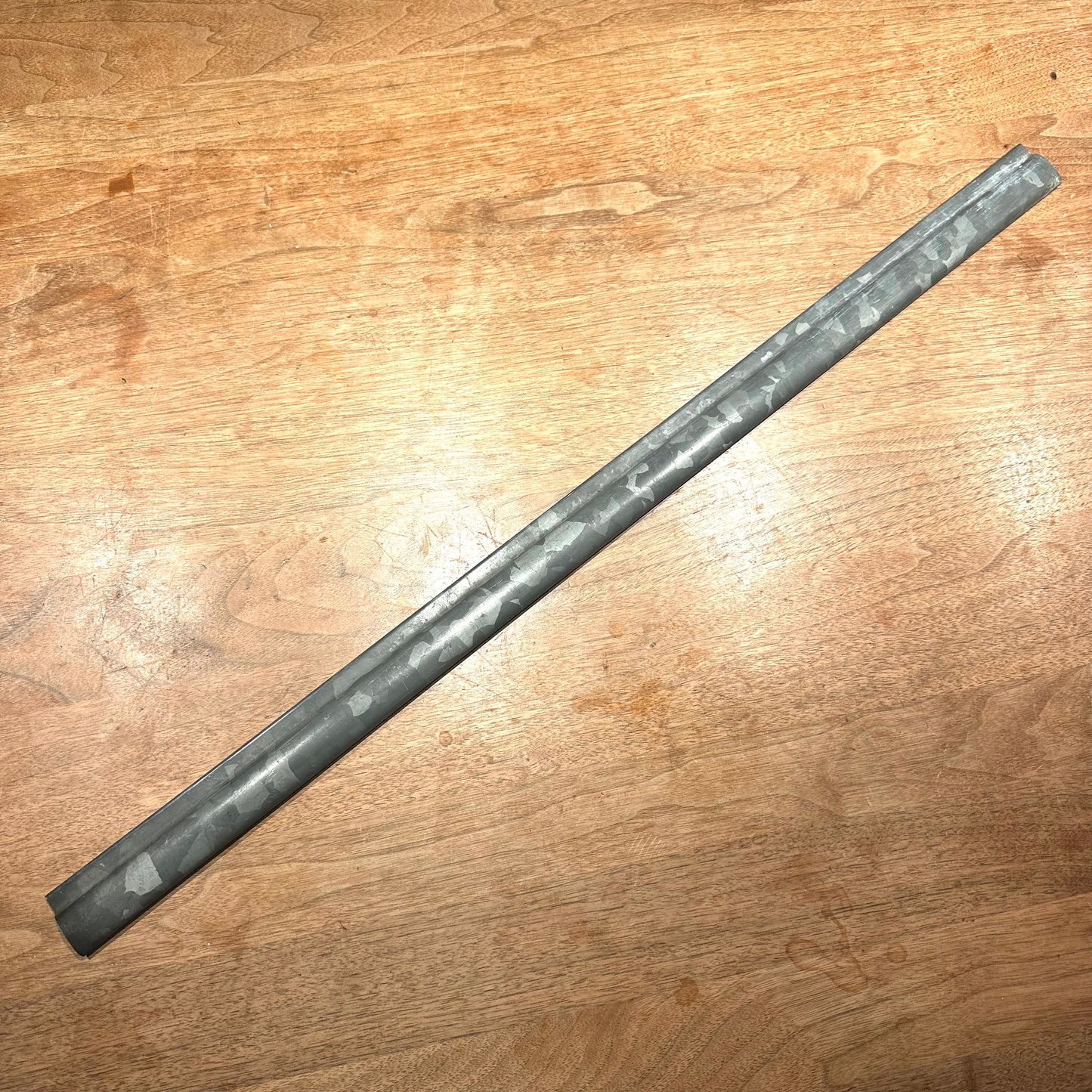 WAIST CAPPING RH FRONT