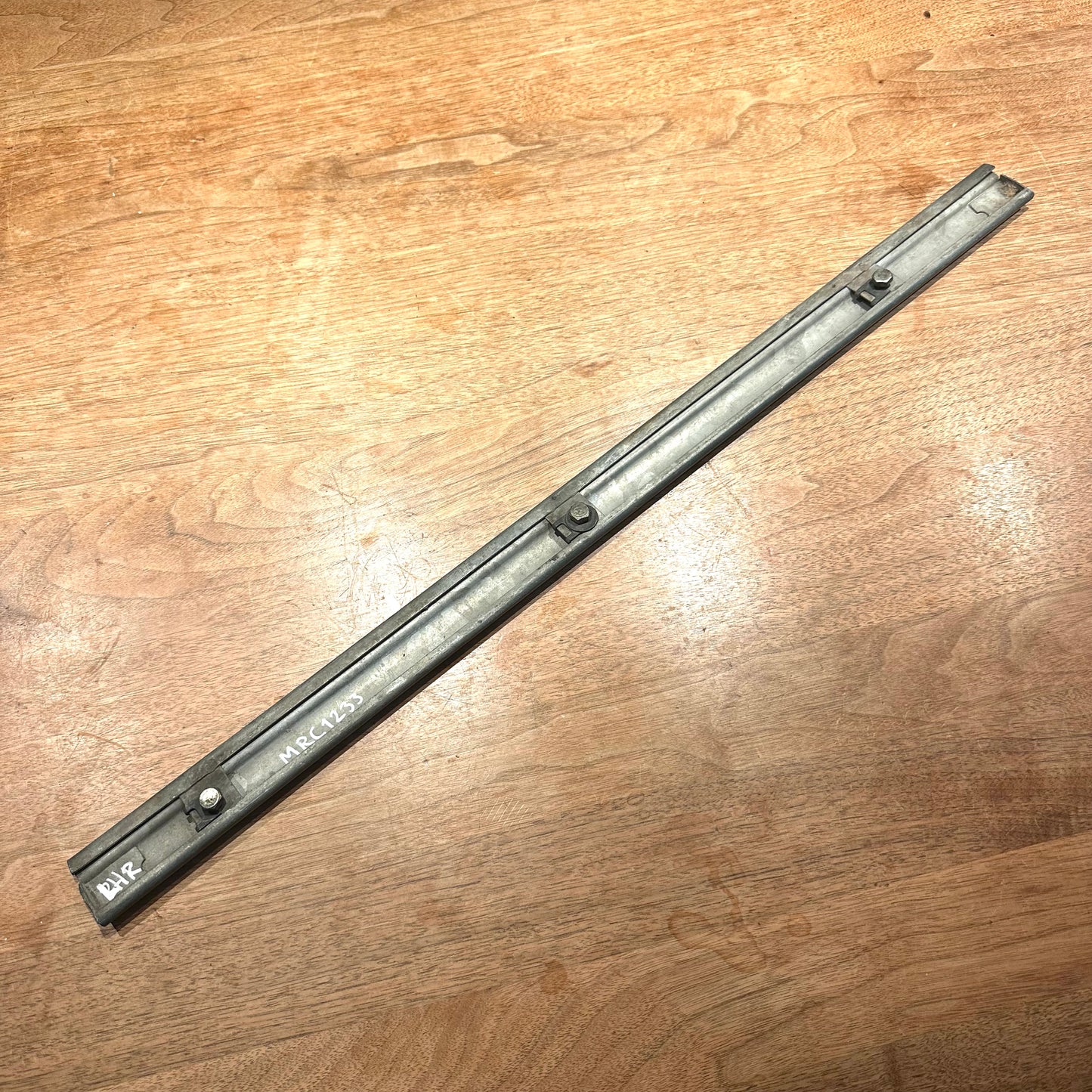 WAIST CAPPING LH REAR ONE PIECE