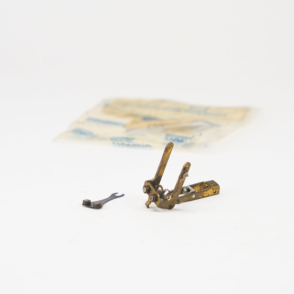 CONTACTPUNTEN VAN DE BRANDSTOFPOMP